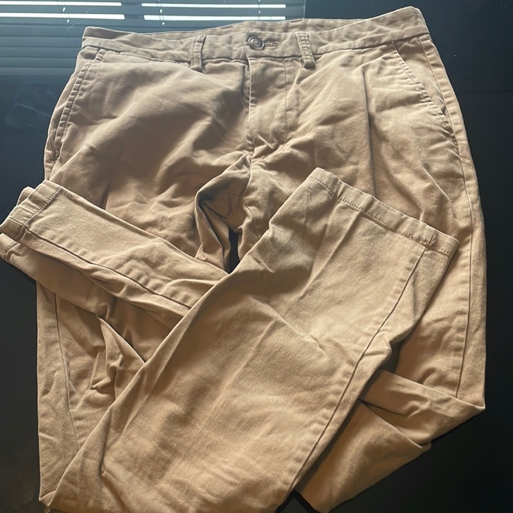 Men’s tan chinos
